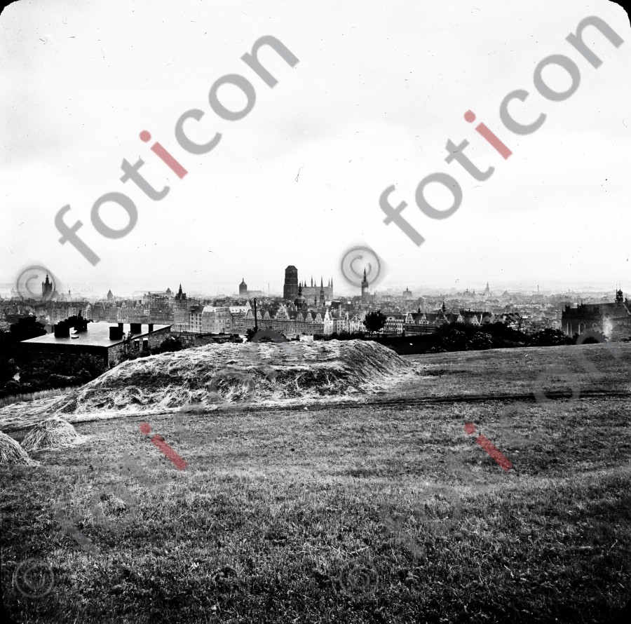 Blick über Danzig | View of Gdansk - Foto foticon-600-simon-danzig-001-sw.jpg | foticon.de - Bilddatenbank für Motive aus Geschichte und Kultur